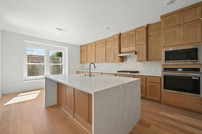 6313 Comanche Moon Trl — photo 2