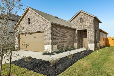 214 Hornet St — photo 2
