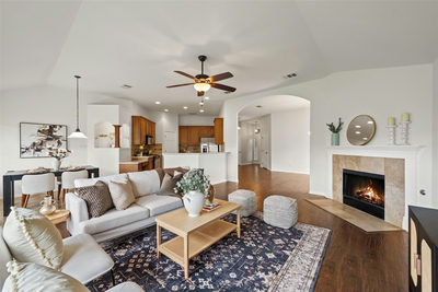 912 Abbeyglen Castle Dr — photo 2