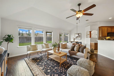 912 Abbeyglen Castle Dr — photo 3
