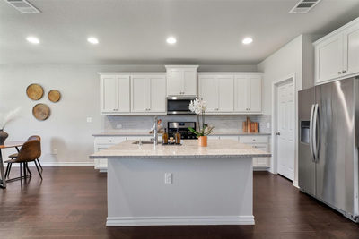 5944 Agostino Dr — photo 2