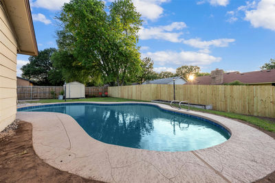 9910 Faylin Dr — photo 2