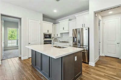 1117 Blue Oak Blvd — photo 3
