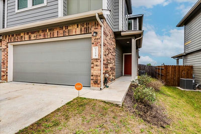15212 Spruce Frost Cv #B — photo 3