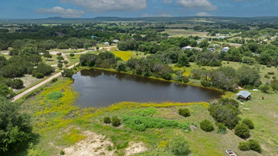 3527 N US Hwy 281 — photo 2