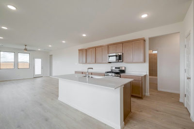 226 Hornet St — photo 3