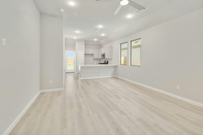 222 Hornet St — photo 4