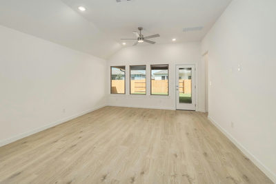 105 Malibu — photo 3