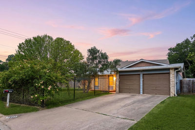 7802 Elderberry Dr — photo 2