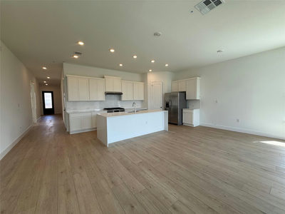 507 Corniche Cir — photo 3