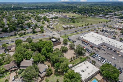 320 W William Cannon Dr — photo 3