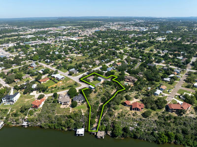 401 Crestview Dr — photo 3