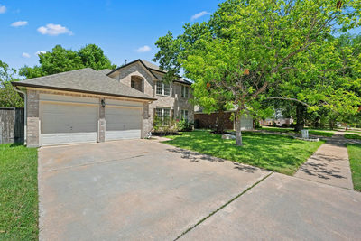 1304 Meadow Lark Dr — photo 3