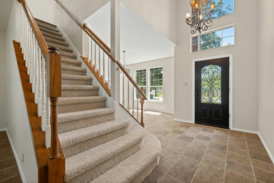 1304 Meadow Lark Dr — photo 4