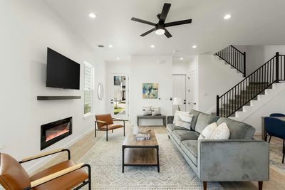 136 Lourdes Ct #B — photo 3