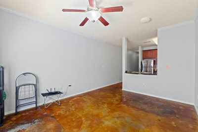 910 W 25th St #209 — photo 4