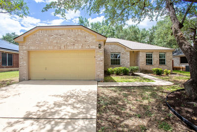 1306 Tremont Dr — photo 2