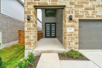 525 Buckaroo Dr — photo 2