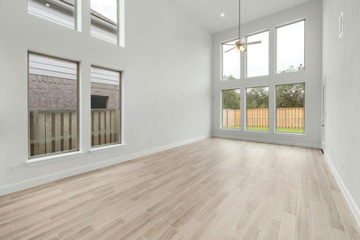 525 Buckaroo Dr — photo 5