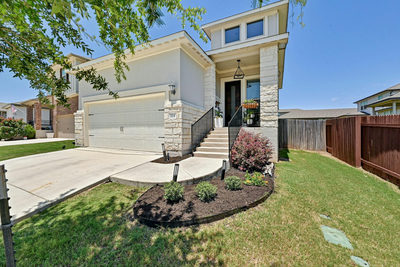 224 Serpens St — photo 2