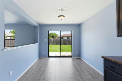 602 Yosemite Trl — photo 2