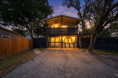 1070 Timberlane Dr — photo 2