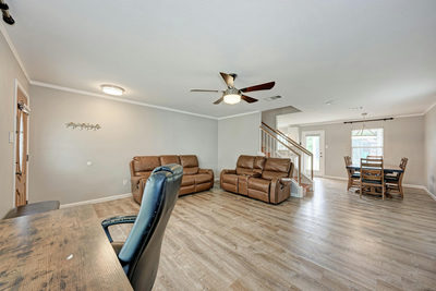 913 Whitley Dr — photo 5
