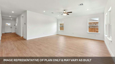 109 Union Pacific Dr — photo 2