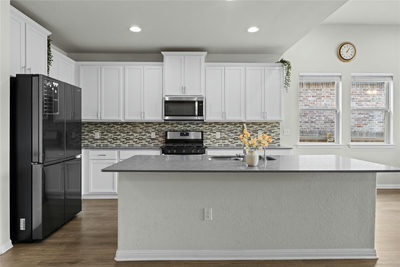 516 Arrowhead Vine St — photo 3