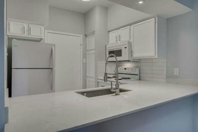2901 San Jacinto Blvd #306 — photo 5
