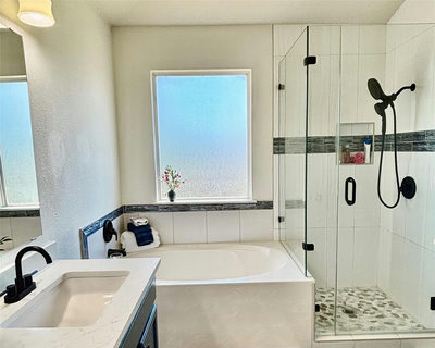 1104 Henderson Dr — photo 4