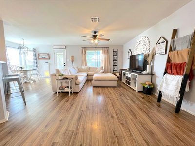 2204 Brewers Pl — photo 2