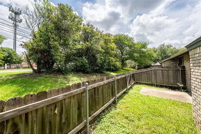 1015 E Yager Ln #84 — photo 3