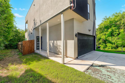 10903 Elm St — photo 2
