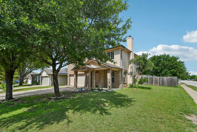 231 Altamont St — photo 3