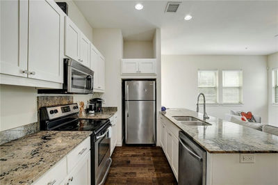 2708 San Pedro St #301 — photo 5