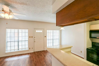 912 W 22nd St #208 — photo 5