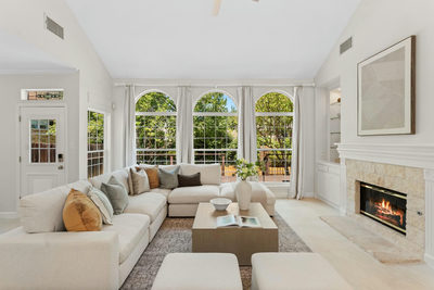 12600 Schreiner Ct — photo 2