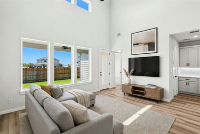 4717 College Square Dr — photo 4