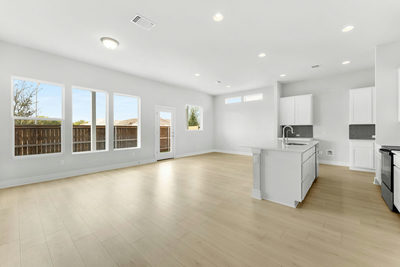 2301 Castillo Dr #63 — photo 5