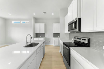 2301 Castillo Dr #63 — photo 3