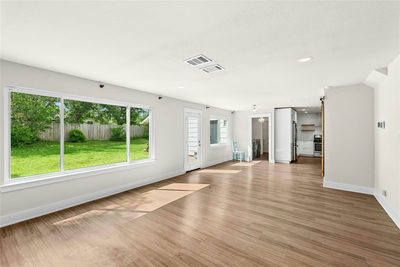 10101 Parkfield Dr — photo 4