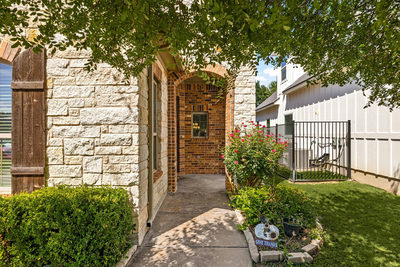 332 Ancient Oak Way — photo 3