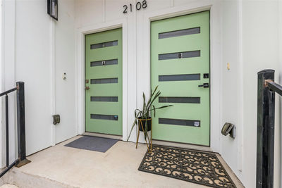 2108 Rosewood Ave #B — photo 2