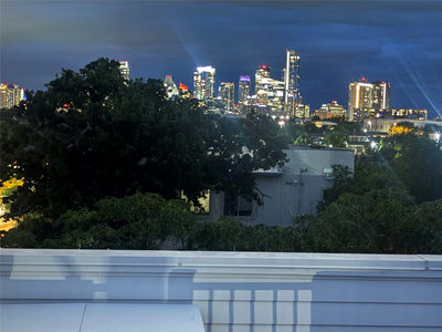 2108 Rosewood Ave #B — photo 4