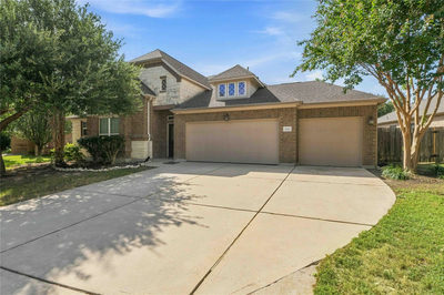 1610 Elkins Ln — photo 2