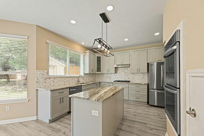 306 Bryce Canyon Dr — photo 2