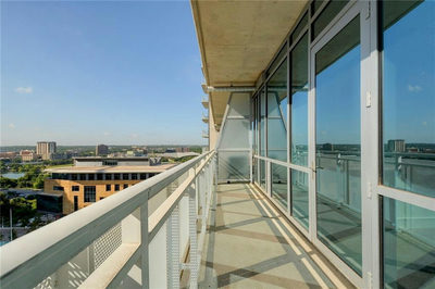 222 West Ave #1307 — photo 3