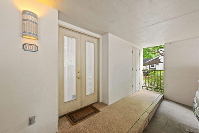 409 E 38th St #101 — photo 4