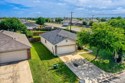 101 Adamae Ln — photo 2
